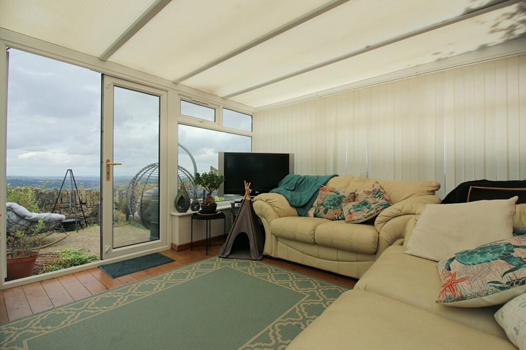 Additional property image - Highgate Grove, Clayton Heights, Bradford, BD13
