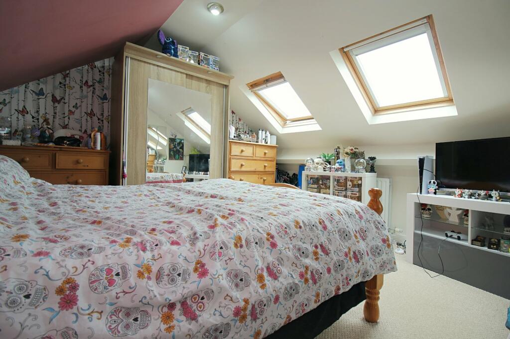 Additional property image - Highgate Grove, Clayton Heights, Bradford, BD13