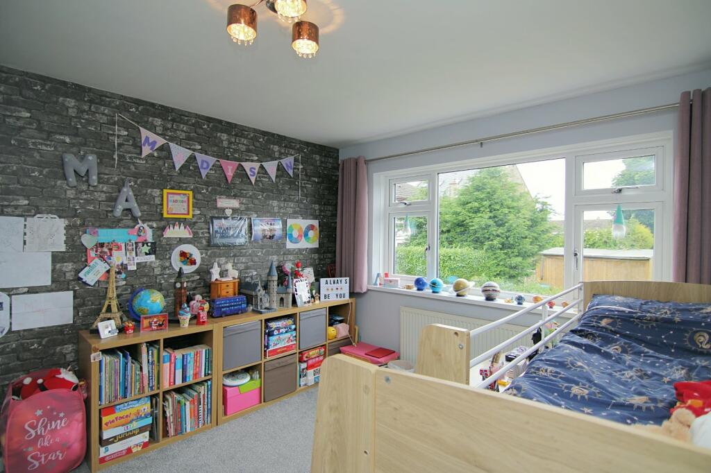 Additional property image - Roundhill Close, Queensbury, Bradford, BD13