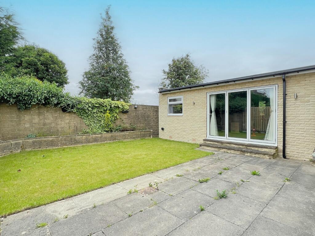 Additional property image - Roundhill Close, Queensbury, Bradford, BD13