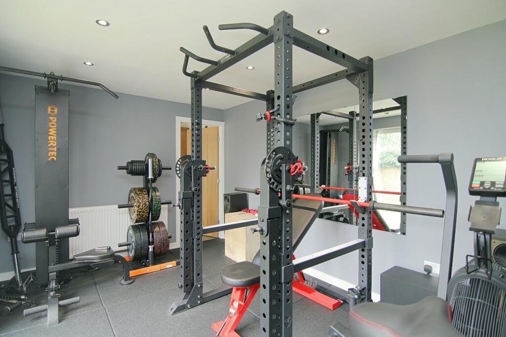Additional property image - Roundhill Close, Queensbury, Bradford, BD13
