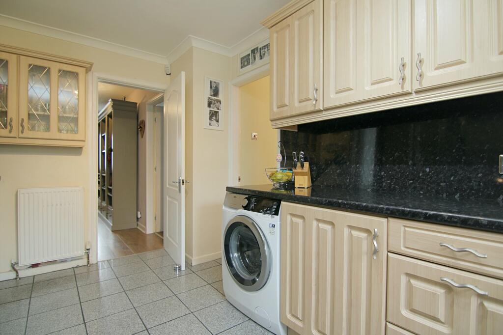 Additional property image - Roundhill Close, Queensbury, Bradford, BD13