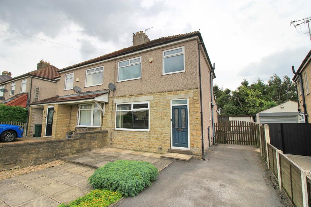 3 bedroom semidetached house for sale in Farfield Grove, Wibsey