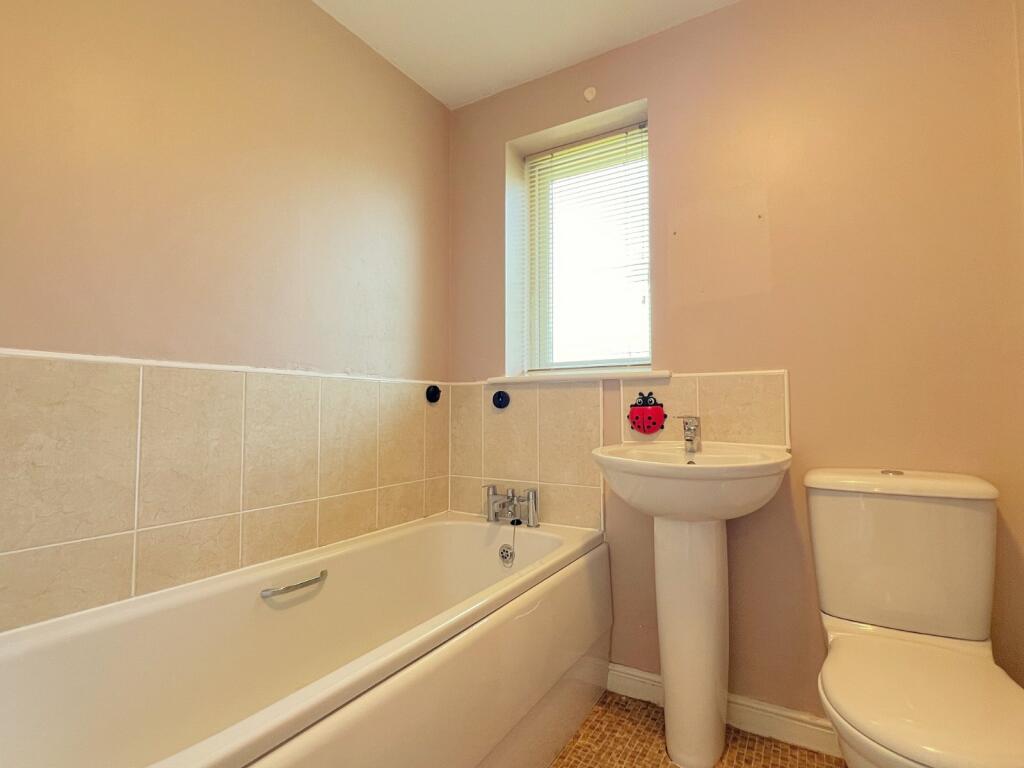 Additional property image - Royds Hall Drive, Woodside, Bradford, BD6