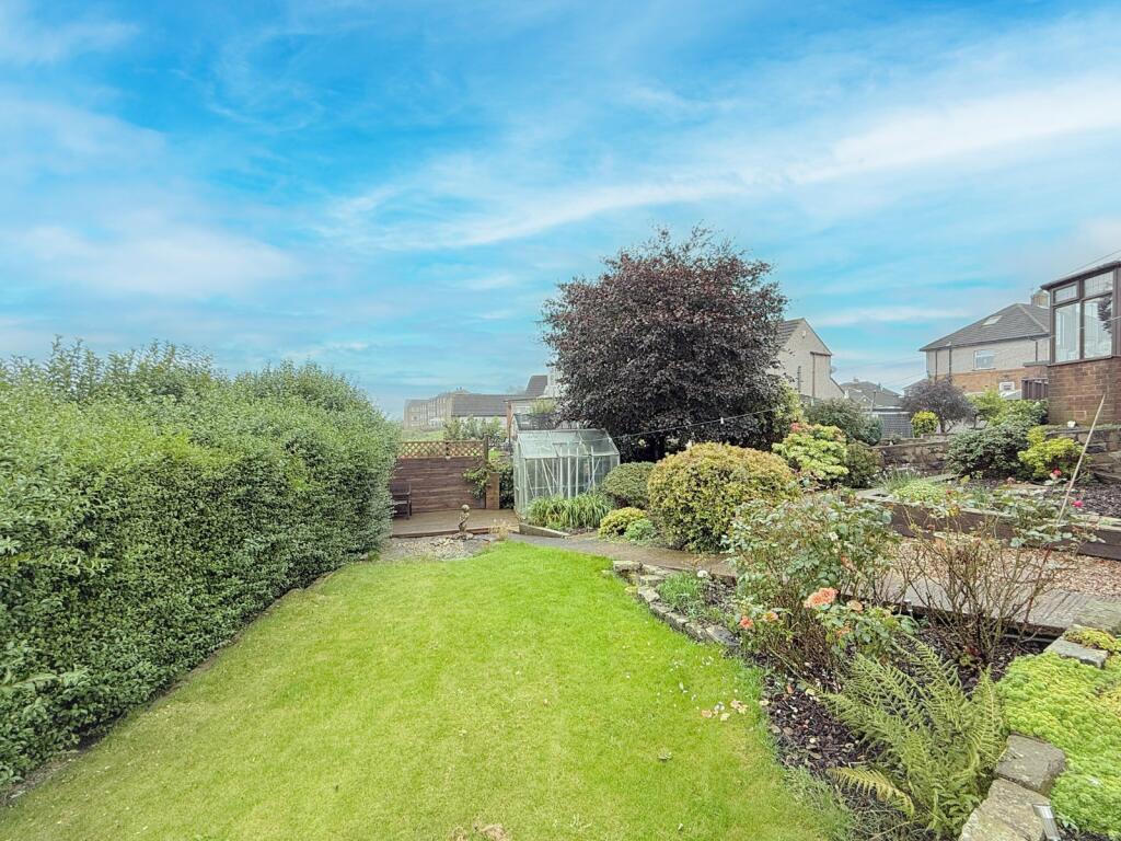 Additional property image - Coombe Hill, Queensbury, Bradford, BD13