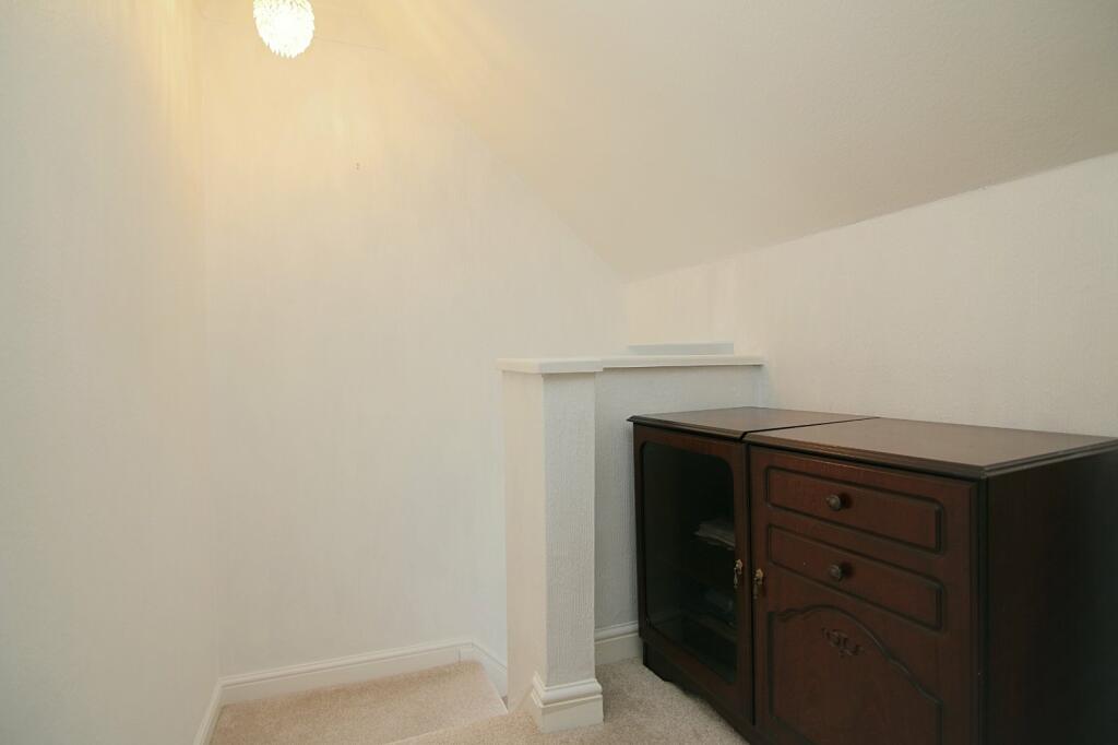 Additional property image - Coombe Hill, Queensbury, Bradford, BD13