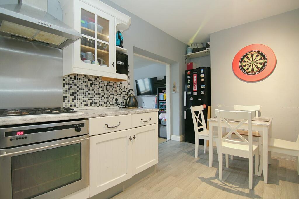 Additional property image - Farfield Grove, Wibsey, Bradford, BD6