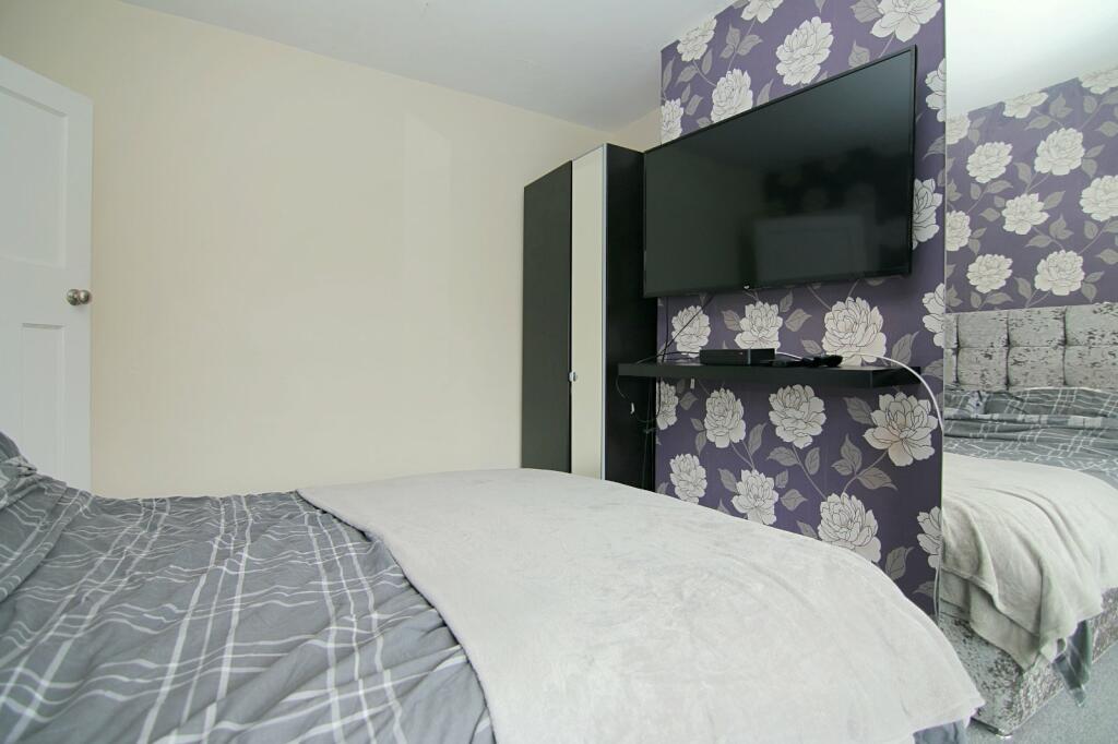 Additional property image - Farfield Grove, Wibsey, Bradford, BD6