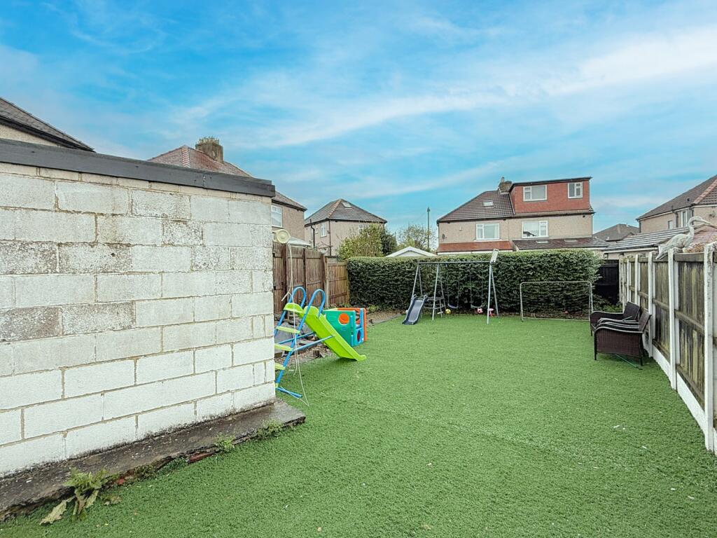 Additional property image - Farfield Grove, Wibsey, Bradford, BD6