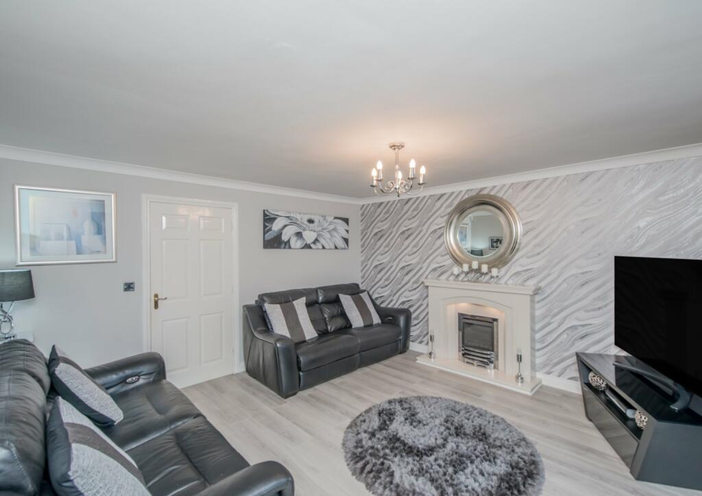 Additional property image - Winscar Avenue, Clayton Heights, Bradford, BD6