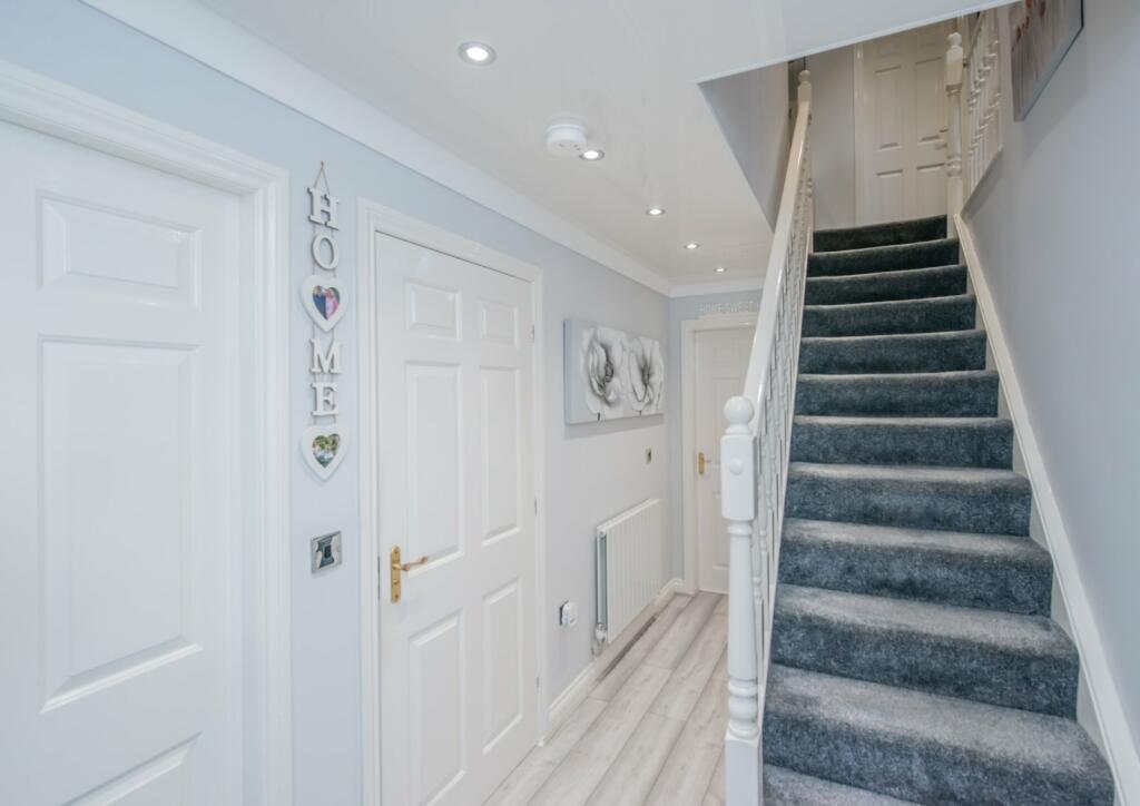 Additional property image - Winscar Avenue, Clayton Heights, Bradford, BD6