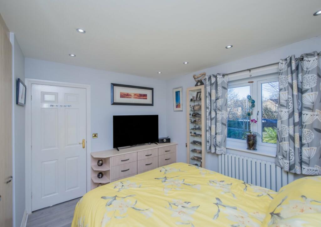 Additional property image - Winscar Avenue, Clayton Heights, Bradford, BD6