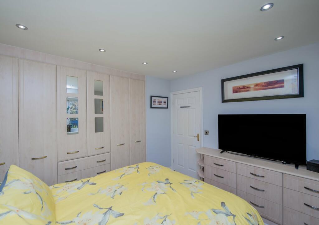 Additional property image - Winscar Avenue, Clayton Heights, Bradford, BD6