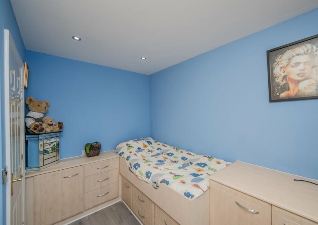 Additional property image - Winscar Avenue, Clayton Heights, Bradford, BD6
