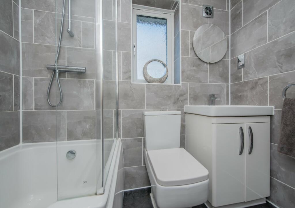 Additional property image - Winscar Avenue, Clayton Heights, Bradford, BD6