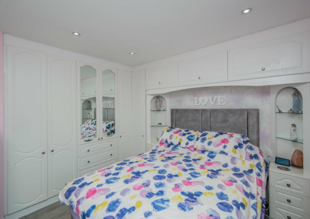 Additional property image - Winscar Avenue, Clayton Heights, Bradford, BD6