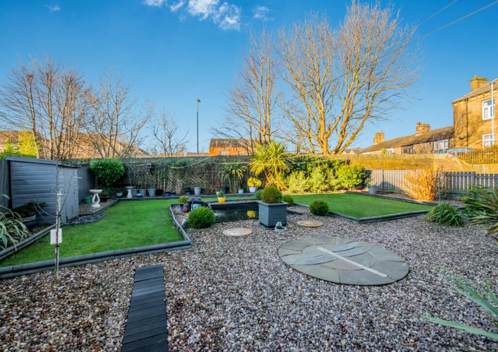 Additional property image - Winscar Avenue, Clayton Heights, Bradford, BD6