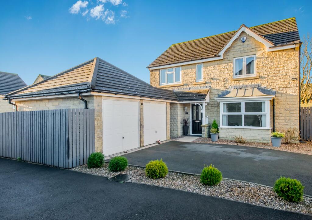 Additional property image - Winscar Avenue, Clayton Heights, Bradford, BD6
