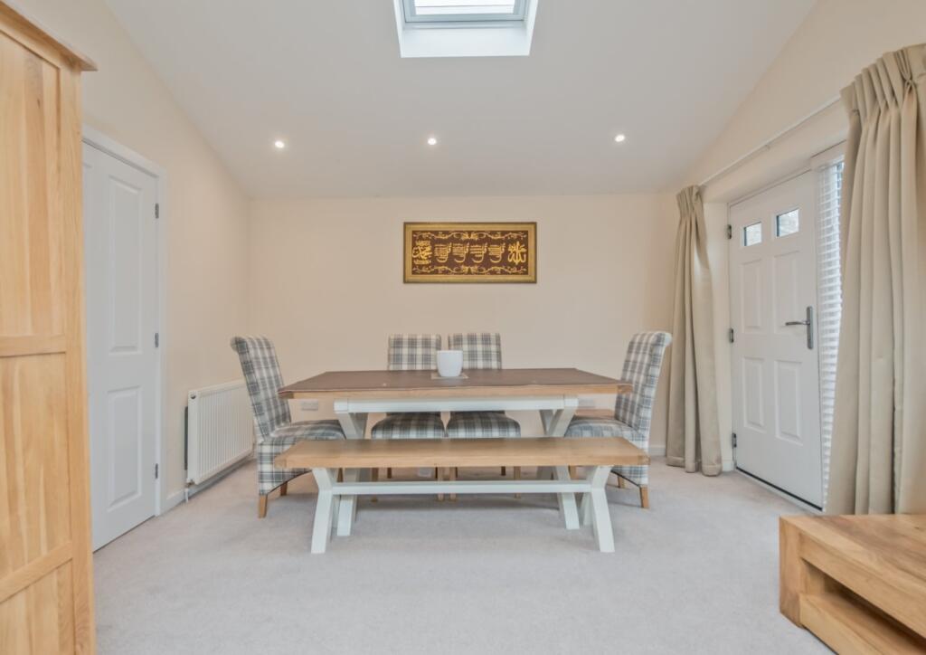 Additional property image - Glenrose Drive, Lidget Green, Bradford, BD7