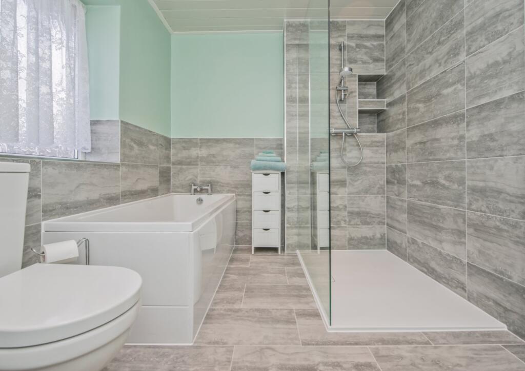 Additional property image - Glenrose Drive, Lidget Green, Bradford, BD7