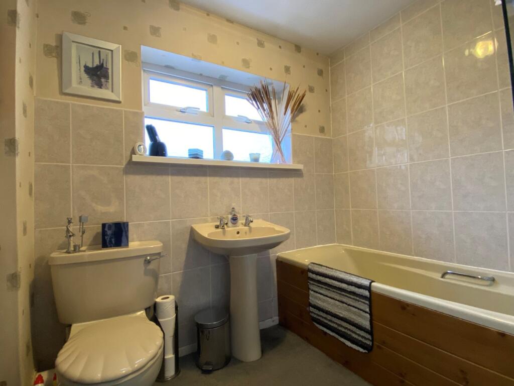 Additional image 18 of Cloverville Approach, Odsal, Bradford, BD6