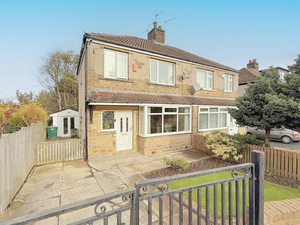 Main image of property: Lesmere Grove, Bradford, BD7