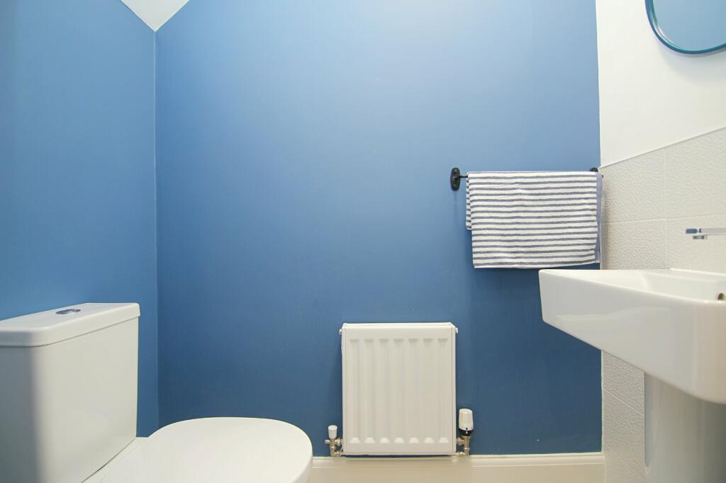 Additional property image - Dobson Rise, Apperley Bridge, Bradford, BD10