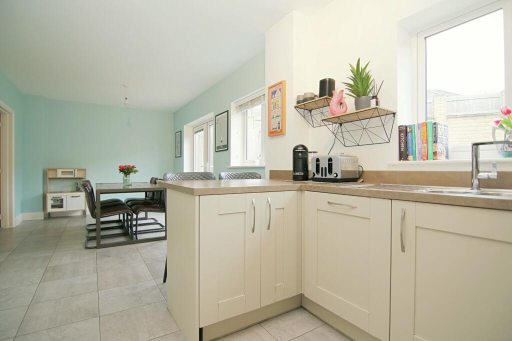 Additional property image - Dobson Rise, Apperley Bridge, Bradford, BD10