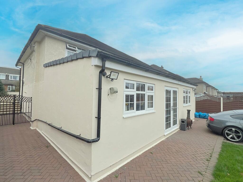 Additional property image - Westfield Lane, Wrose, Shipley, BD18