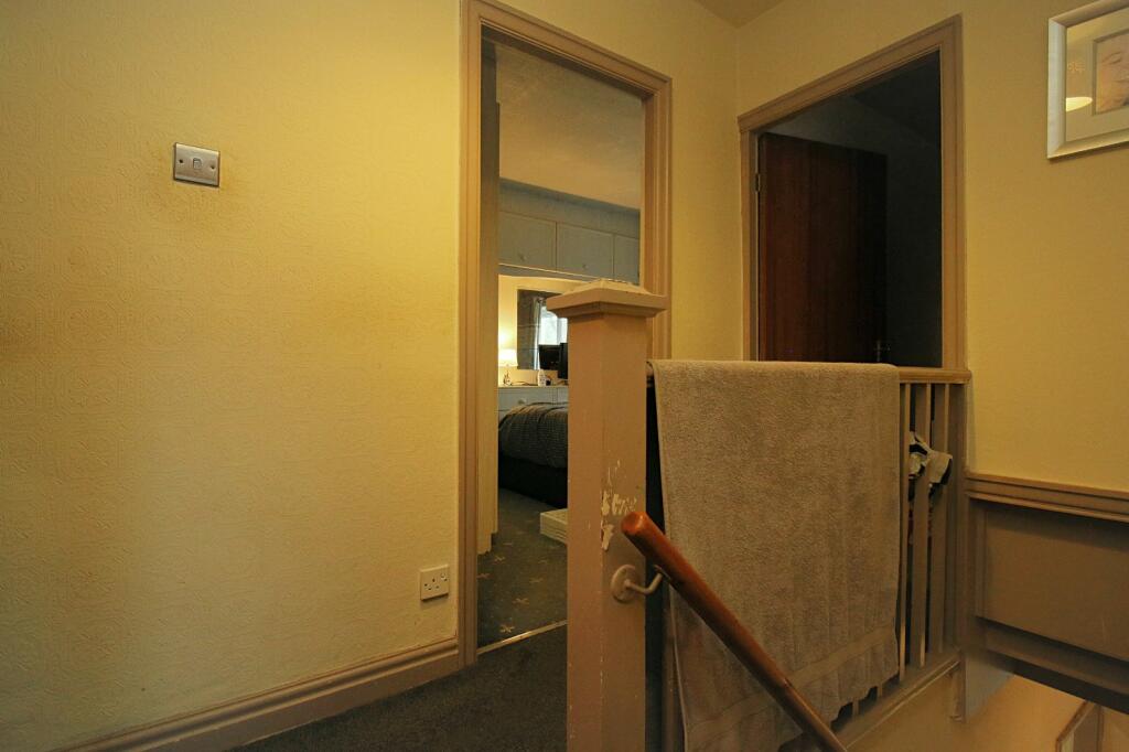 Additional property image - Kings Road, Wrose, Bradford, BD2