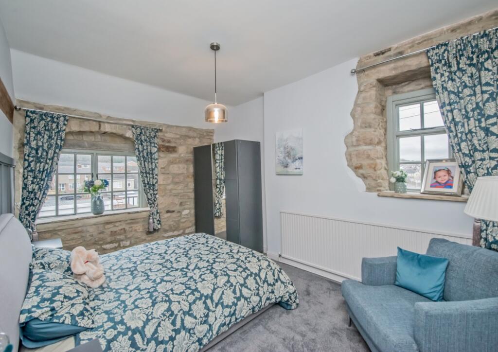 Additional property image - Windhill Old Road, Thackley, Bradford, BD10