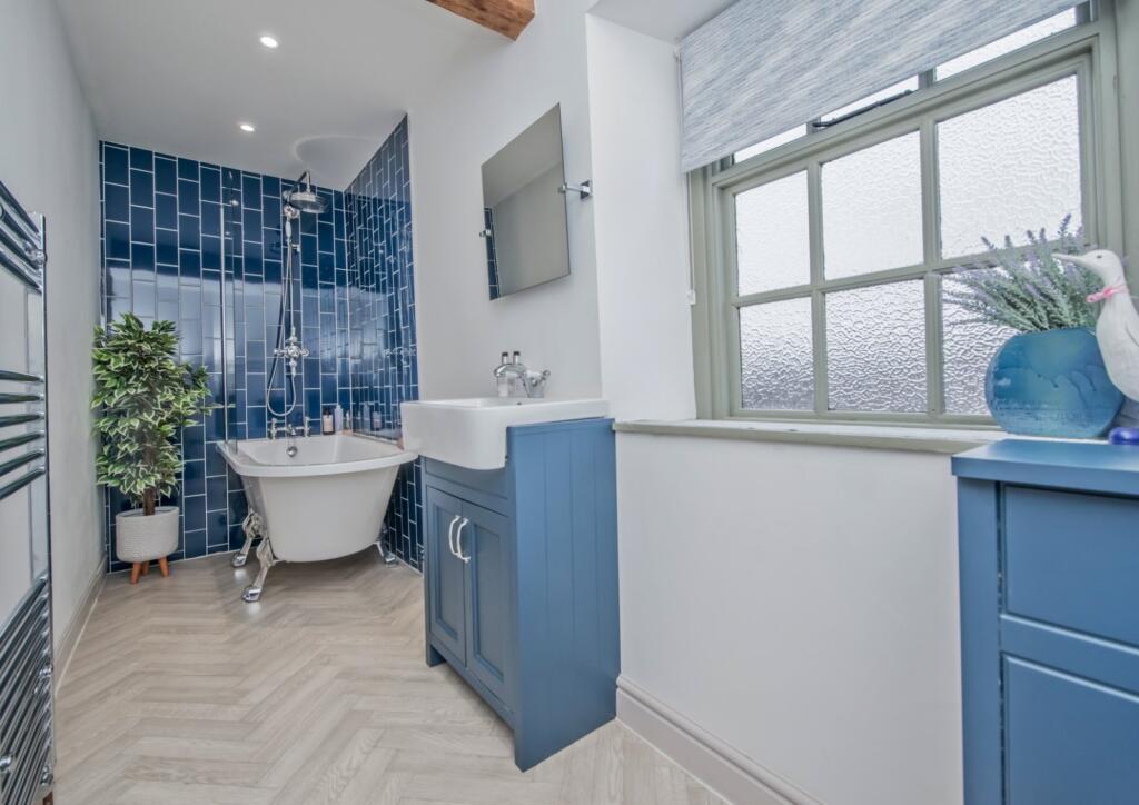 Additional property image - Windhill Old Road, Thackley, Bradford, BD10