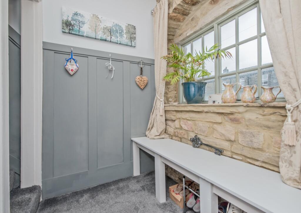 Additional property image - Windhill Old Road, Thackley, Bradford, BD10