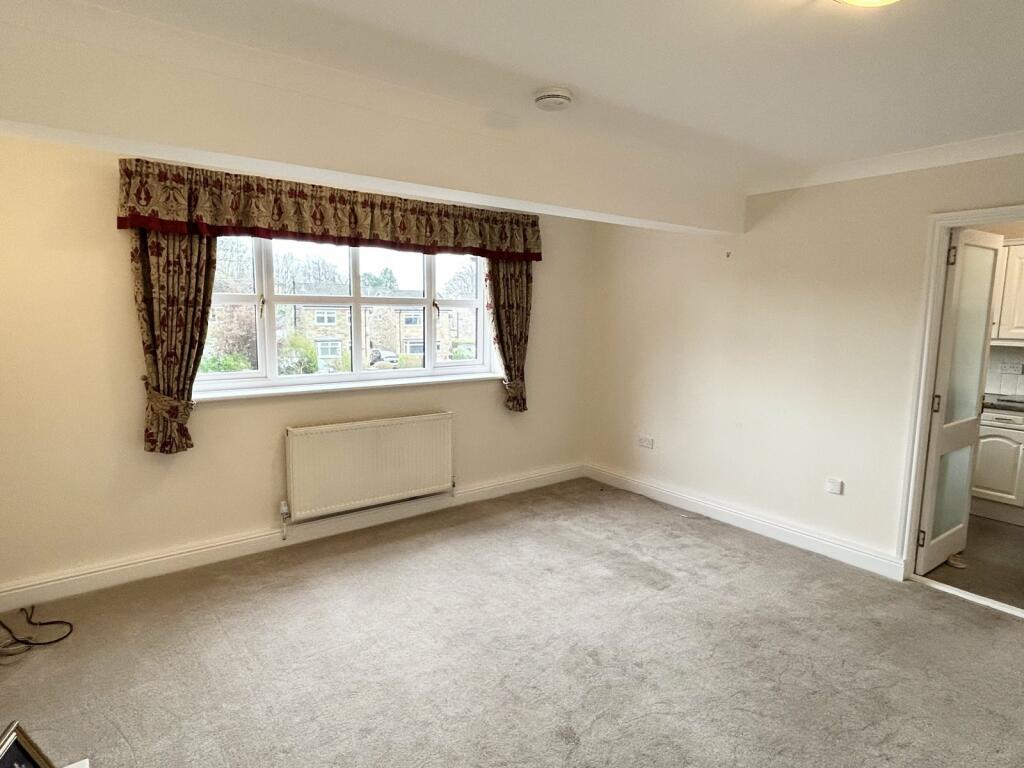 1 bedroom flat for sale in Oxford Road, Gomersal, Cleckheaton, BD19