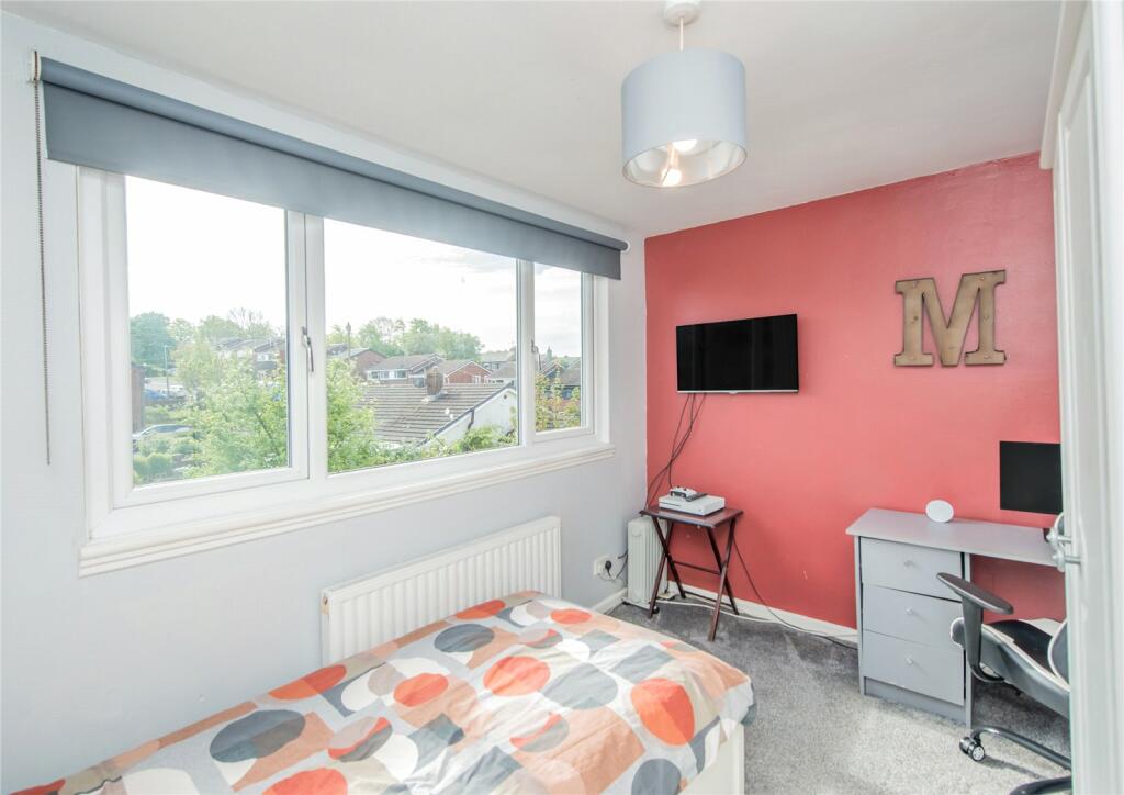 Additional property image - Brown Hill Drive, Birkenshaw, Bradford, BD11