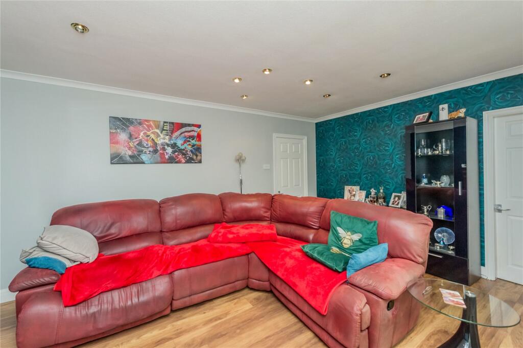 Additional property image - Knowle Lane, Wyke, West Yorkshire, BD12