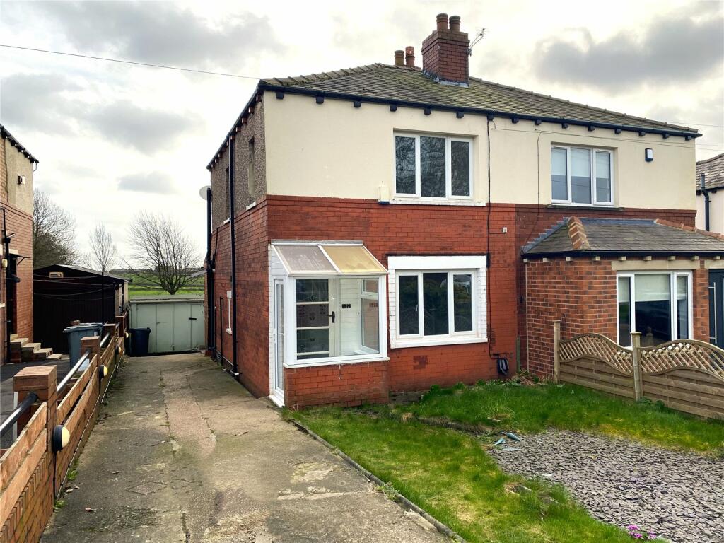 3 bedroom semidetached house for sale in Highmoor Lane, Hartshead Moor