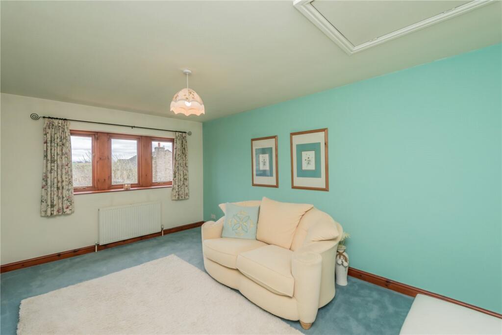 Additional property image - Hatchet Lane, Oakenshaw, Bradford, BD12