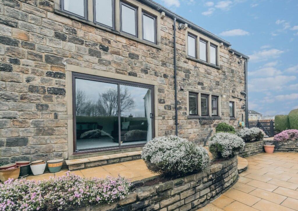 Additional property image - Hatchet Lane, Oakenshaw, Bradford, BD12