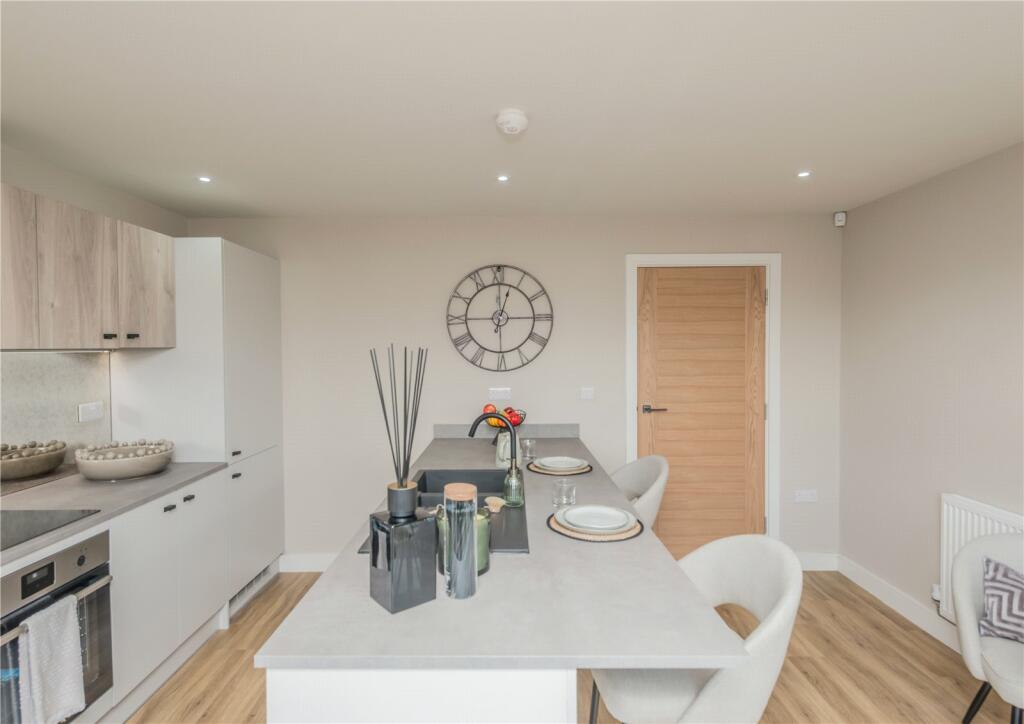 Additional property image - Spen Lane, Gomersal, Cleckheaton, BD19