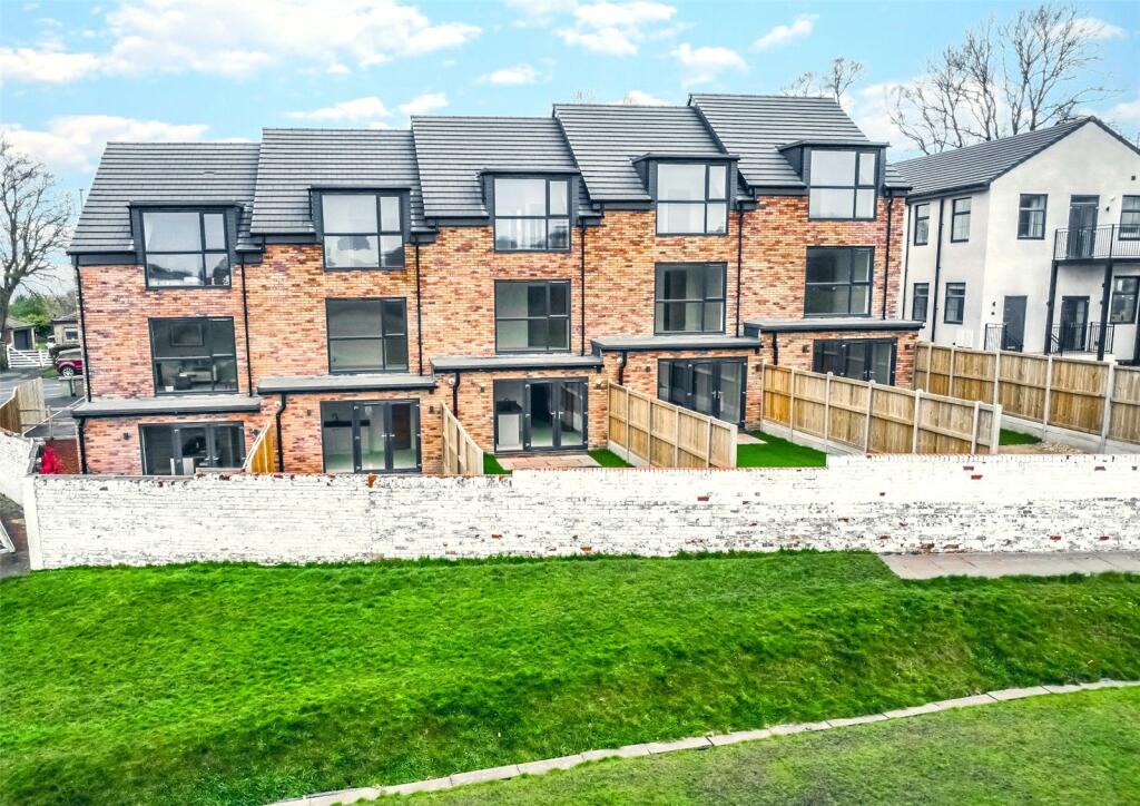 Additional property image - Spen Lane, Gomersal, Cleckheaton, BD19