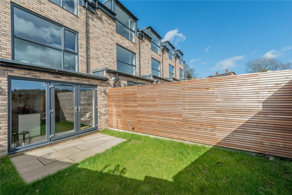 Additional property image - Spen Lane, Gomersal, Cleckheaton, BD19