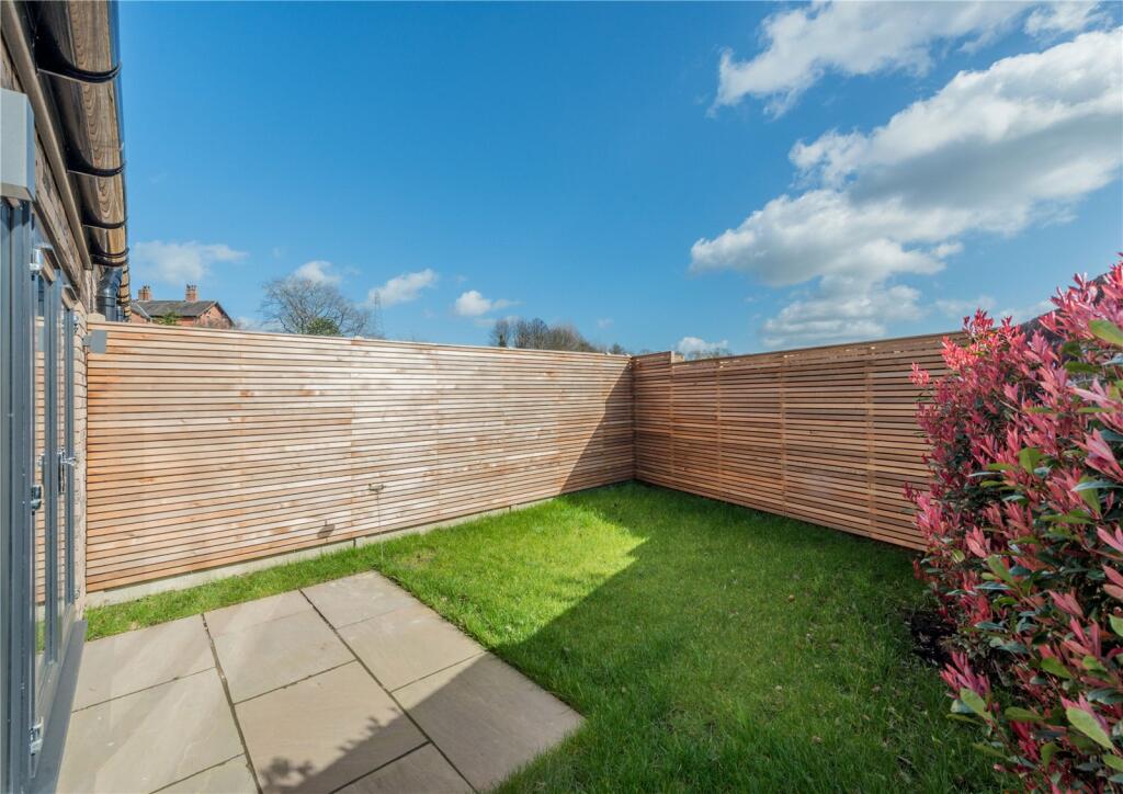 Additional property image - Spen Lane, Gomersal, Cleckheaton, BD19