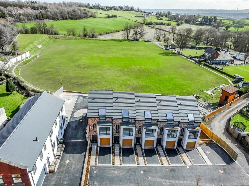 Additional property image - Spen Lane, Gomersal, Cleckheaton, BD19