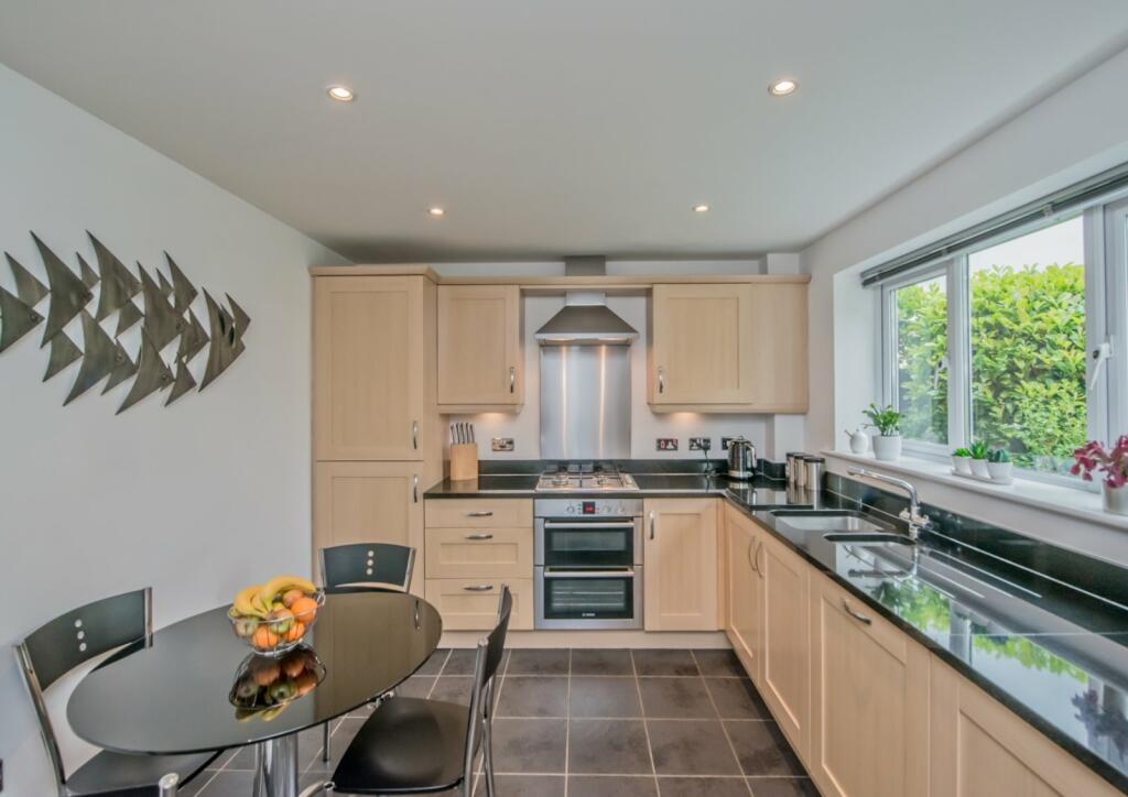 Additional property image - Wadsworth Court, Cleckheaton, BD19