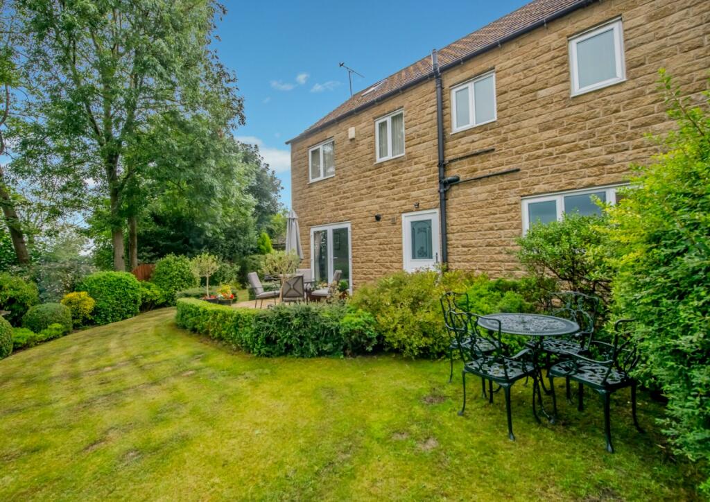 Additional property image - Wadsworth Court, Cleckheaton, BD19