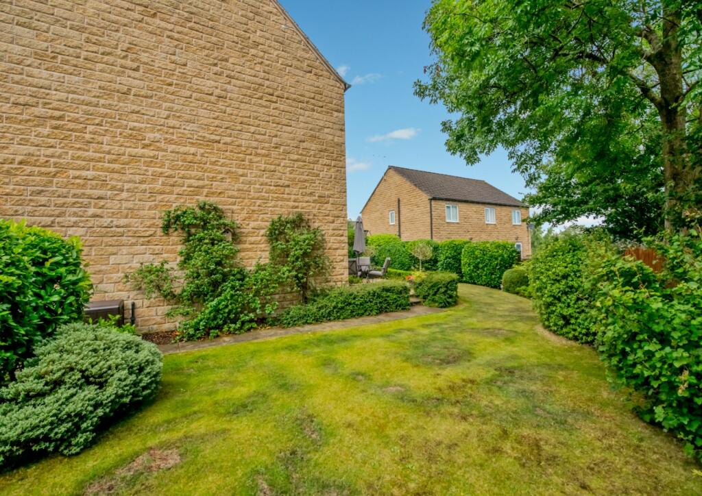 Additional property image - Wadsworth Court, Cleckheaton, BD19