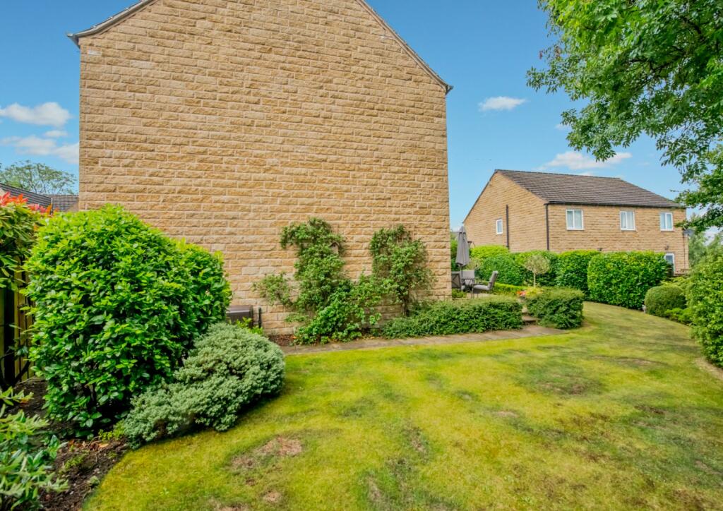 Additional property image - Wadsworth Court, Cleckheaton, BD19