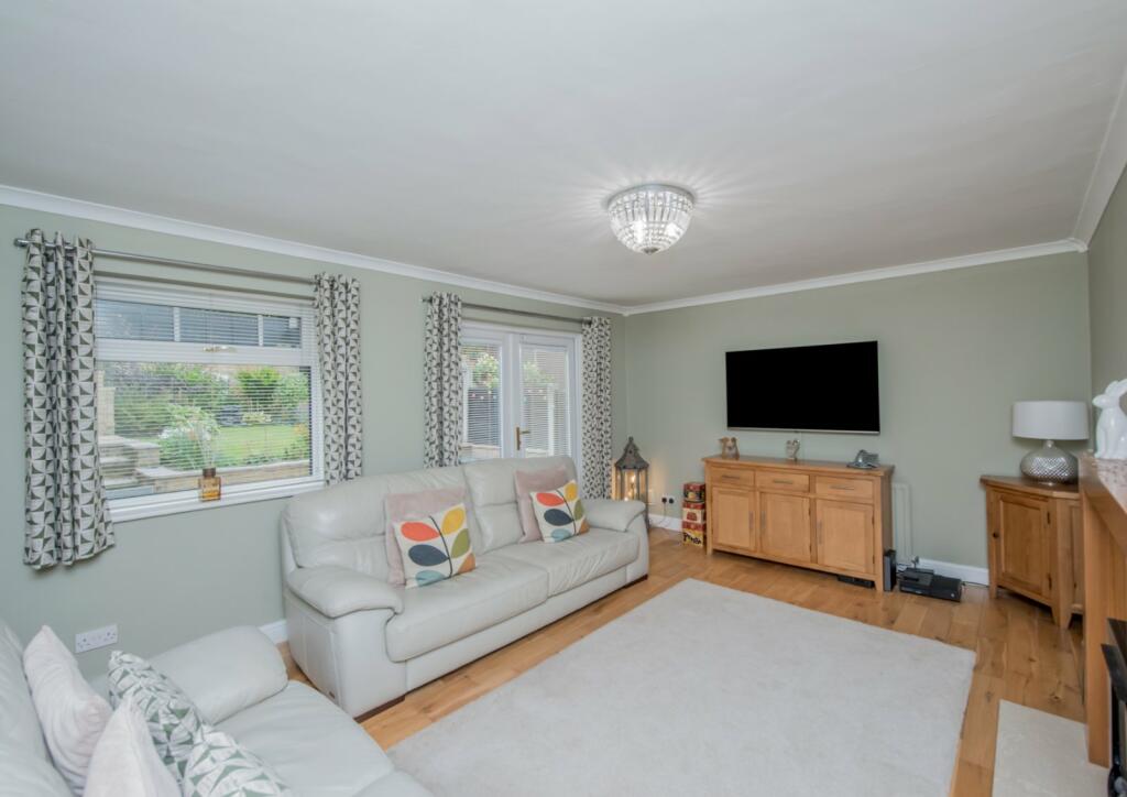 Additional property image - Bradford Road, Cleckheaton, BD19