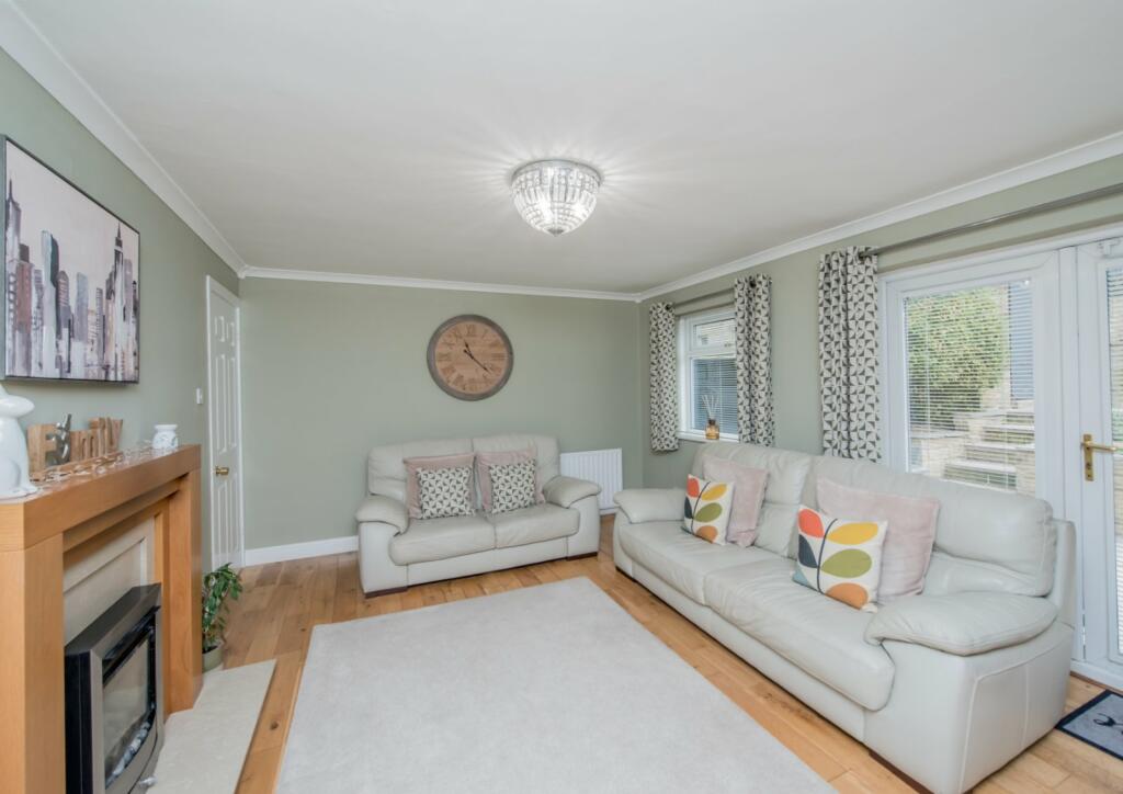 Additional property image - Bradford Road, Cleckheaton, BD19